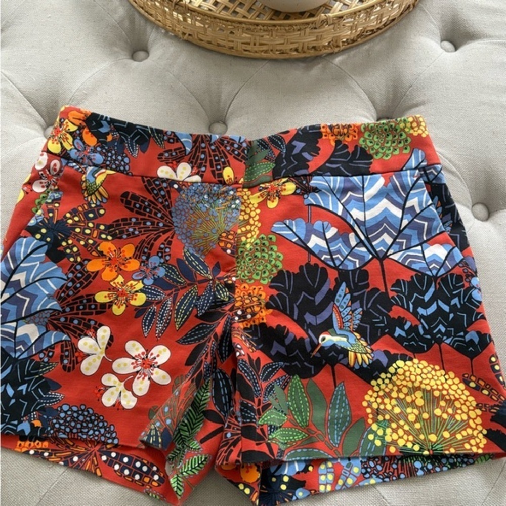 LOFT Vibrant Floral Women's Shorts Size 0 - Picture 2 of 6
